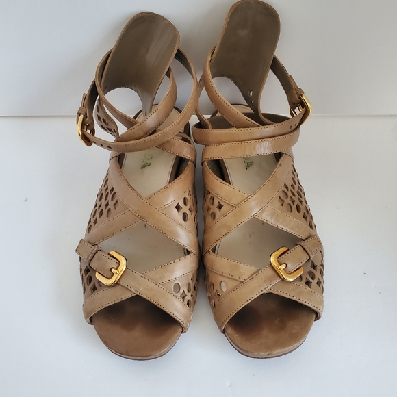 PRADA Tan Leather Ankle Strap Gladiator Sandals women’s size 36.5 - Picture 6 of 10